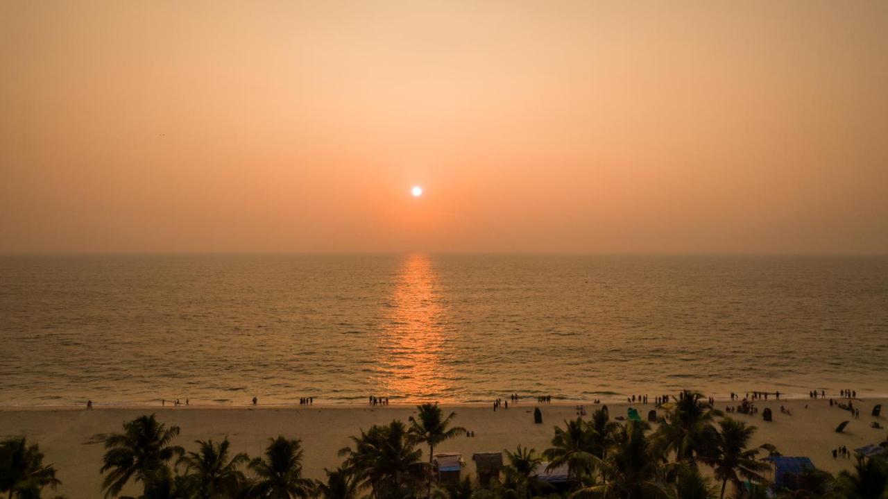 Amritara A Beach Symphony Hotel Mararikulam Bagian luar foto